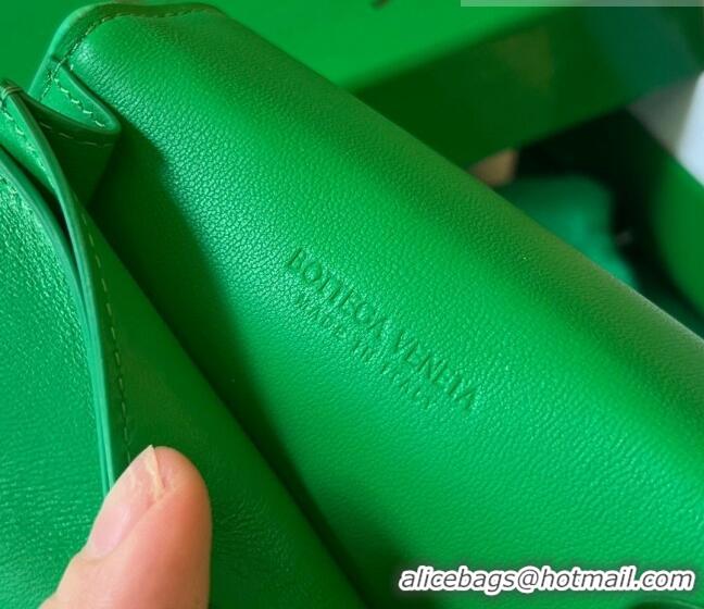 Inexpensive Bottega Veneta Cassette Business Card Case in Intrecciato Leather Parakeet 651396 Green 2023