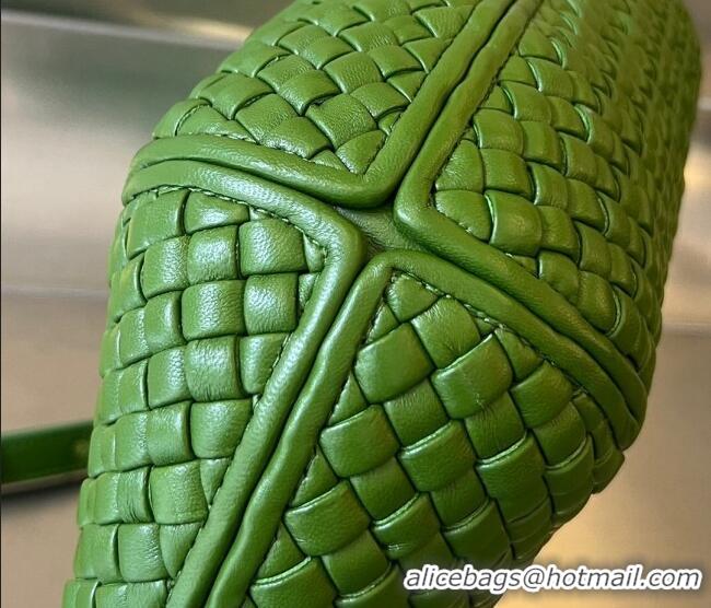 Promotional Bottega Veneta Medium Clicker Shoulder Bag in Padded Intreccio Leather 730968 Avocado Green 2023