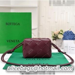 New Design Bottega Veneta Small Cassette Camera Bag in Intreccio Leather 709417 Barolo Red 2023