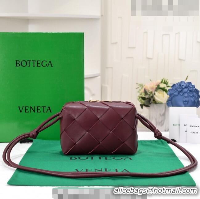 New Design Bottega Veneta Small Cassette Camera Bag in Intreccio Leather 709417 Barolo Red 2023