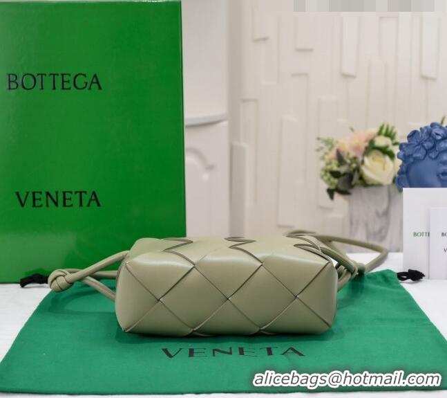 Good Product Bottega Veneta Small Cassette Camera Bag in Intreccio Leather 709417 Travertine Green 2023