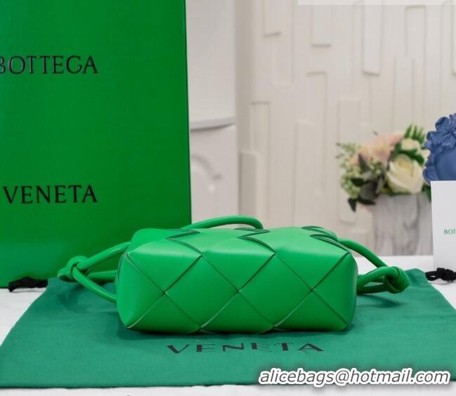 Good Product Bottega Veneta Small Cassette Camera Bag in Intreccio Leather 709417 Parakeet Green 2023