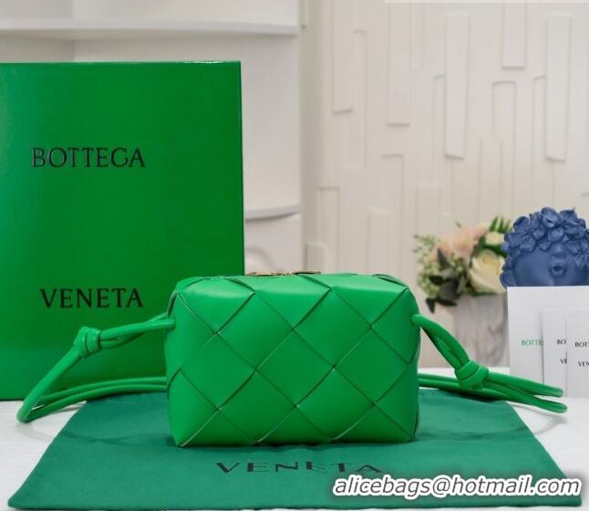 Good Product Bottega Veneta Small Cassette Camera Bag in Intreccio Leather 709417 Parakeet Green 2023