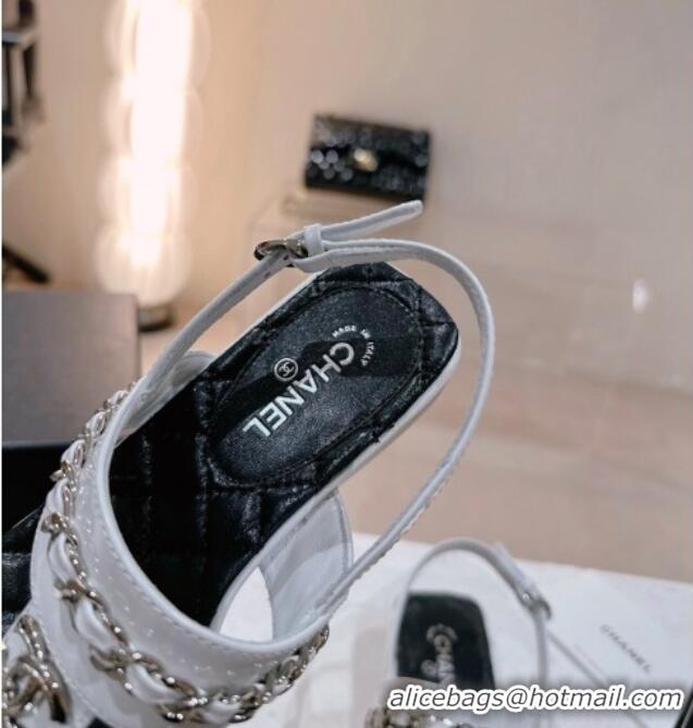 Best Product Chanel Patent Leather Flat Thong Sandals with Chain White/Black 505049