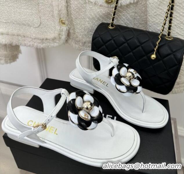 Luxury Chanel Patent Leather Flat Thong Sandals with Camellia Bloom White/Black 525029