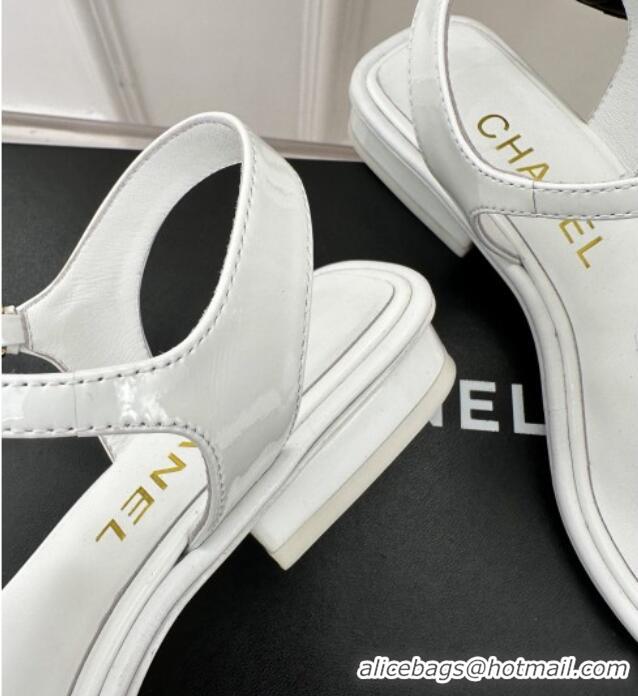 Luxury Chanel Patent Leather Flat Thong Sandals with Camellia Bloom White/Black 525029