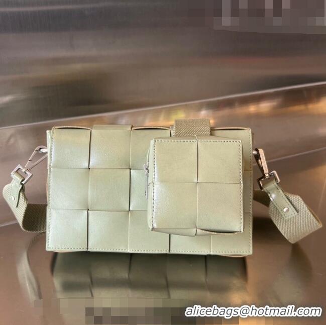 Affordable Price Bottega Veneta Men's Cassette Intrecciato Leather Bag With Versatile Strap 741777 Travertine Green 2023