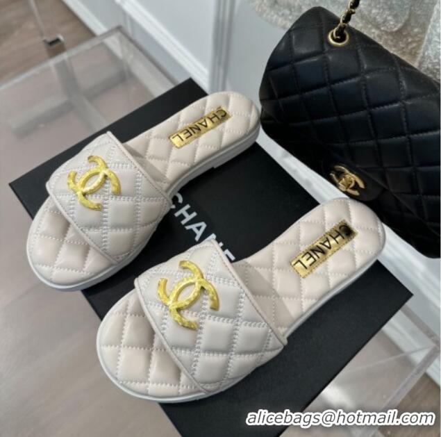 Best Grade Chanel Quilted Lambskin Flat Sandals with Metal CC White 619075