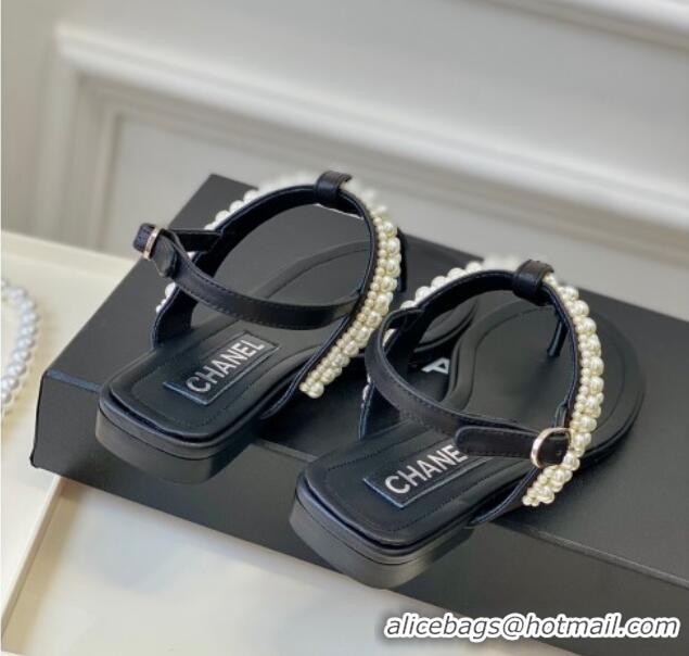 Stylish Chanel Leather Flat Thong Sandals with Pearls Black 619090