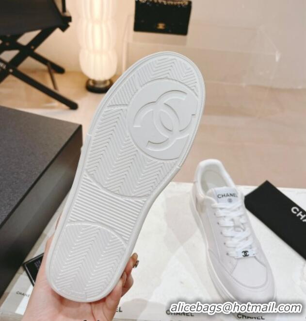 Stylish Chanel Calfskin Sneakers G45085 White