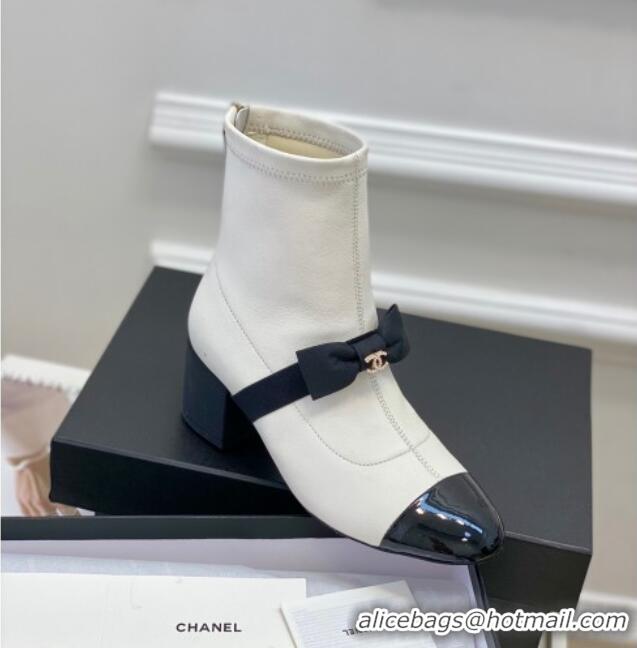 Duplicate Chanel Stretch Lambskin Short Ankle Boots 5.5cm with Bow G40099 White