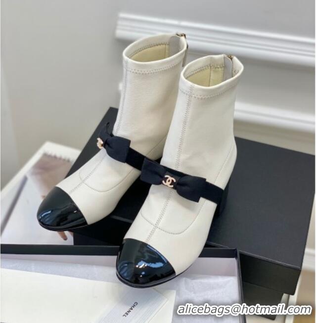 Duplicate Chanel Stretch Lambskin Short Ankle Boots 5.5cm with Bow G40099 White