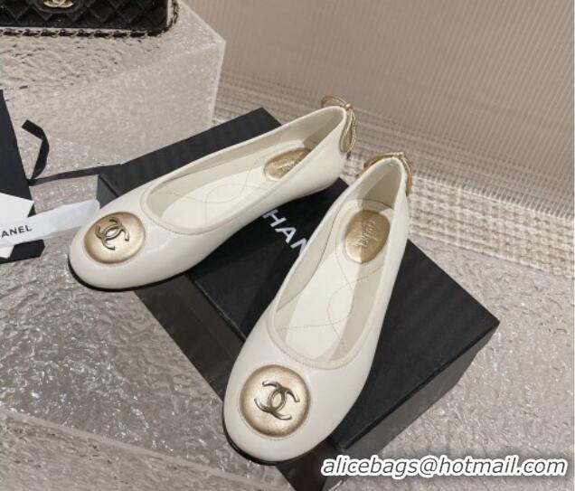 Pretty Style Chanel Calfskin Flat Ballerinas with Bow and CC Patch White 703084