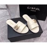 Sumptuous Chanel Lambskin Flat Slide Sandals with Chain CC White 327015