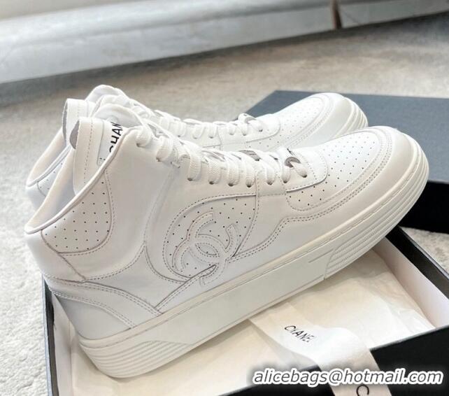 Trendy Design Chanel Calfskin High top Sneakers G45080 White