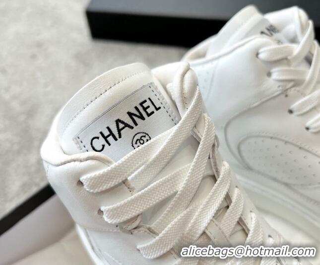 Trendy Design Chanel Calfskin High top Sneakers G45080 White