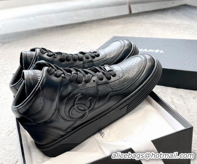 Sumptuous Chanel Calfskin High top Sneakers G45080 Black