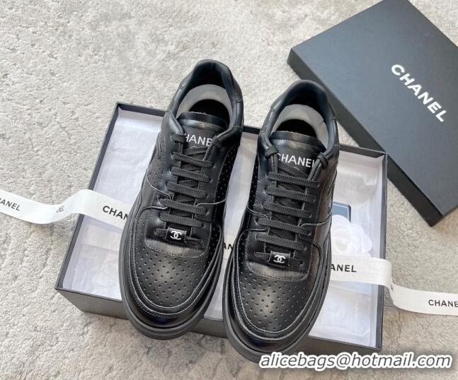 Stylish Chanel Calfskin Low top Sneakers G45080 Black