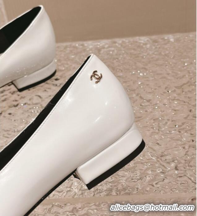 Popular Style Chanel Patent Calfskin Ballet Flat in Patent Leather G45054 White