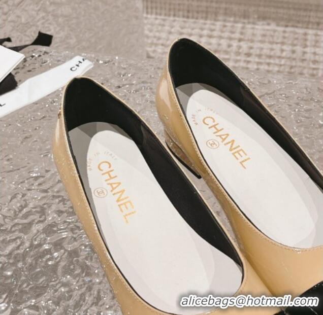 Stylish Chanel Patent Calfskin Ballet Flat in Patent Leather G45054 Beige