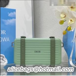 Famous Brand Dior x Rimowa Personal Clutch CD1401 Green 2023