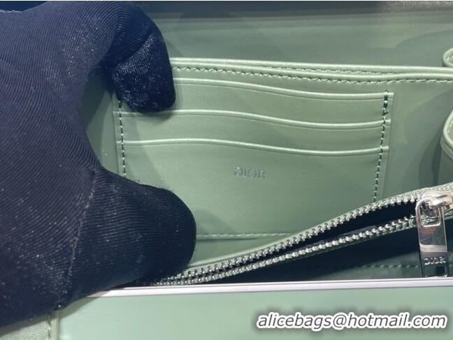 Famous Brand Dior x Rimowa Personal Clutch CD1401 Green 2023