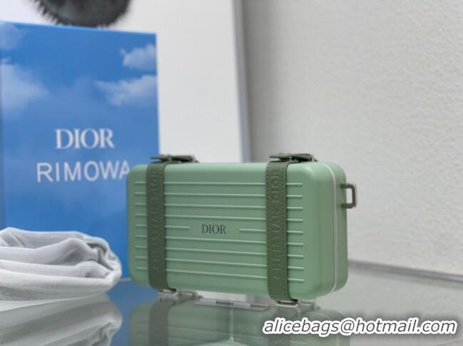 Famous Brand Dior x Rimowa Personal Clutch CD1401 Green 2023