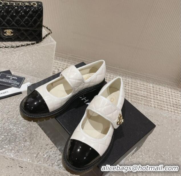 Pretty Style Chanel Quilted Lambskin & Patent Leather Mary Janes Loafers with Heart Strap 719094 White