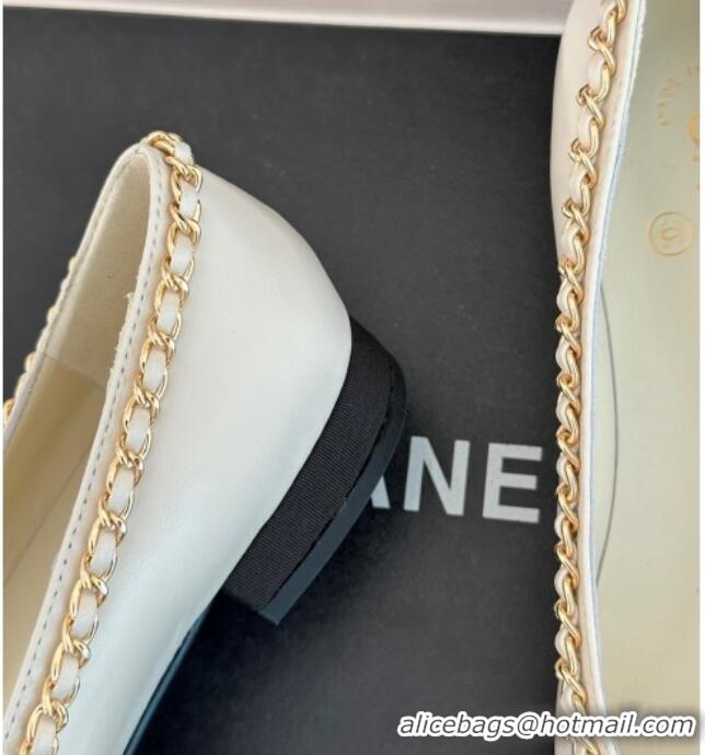 Stylish Chanel Lambskin Ballet Flat with Chain CC White 719107