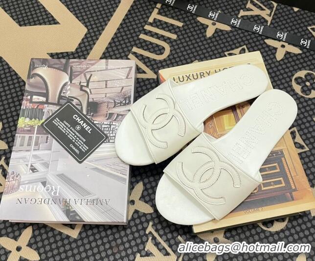 Discount Fashion Chanel Calfskin Flat Slide Sandals with Maxi CC All White 801116