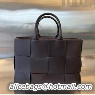 Pretty Style Bottega Veneta Medium Arco Tote Bag in Intrecciato Leather 729244 Chocolate Brown 2023