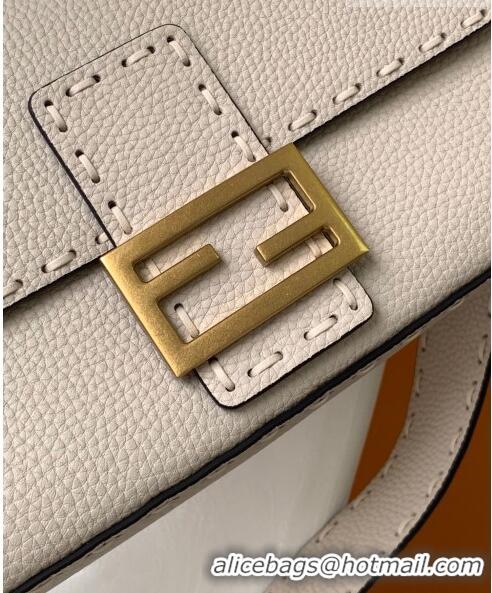 Stylish Discount Fendi Baguette Medium Bag in Grained Leather with oversize topstitching F3128 White 2023