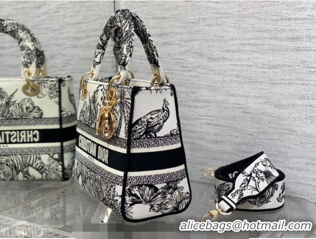 Most Popular Dior Medium Lady D-Lite Bag in Toile de Jouy Voyage Embroidery CD6086 White and Black 2023