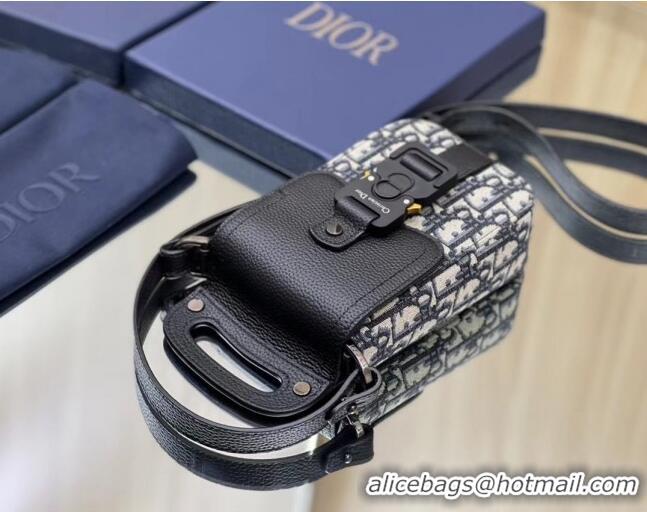 New Design Dior Saddle Vertical Pouch with Strap in Oblique Jacquard and Black Grained Calfskin CD7012 Beige and Black 2