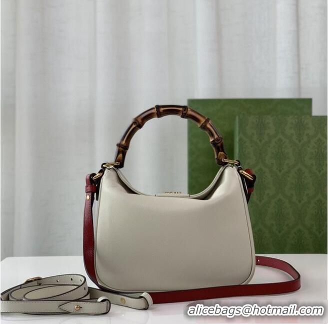 Inexpensive GUCCI DIANA SMALL SHOULDER BAG 746251 white