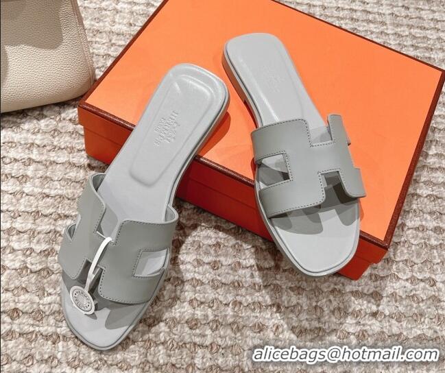 Sumptuous Hermes Classic Oran Calfskin Flat Slide Sandals Pale Grey 530029