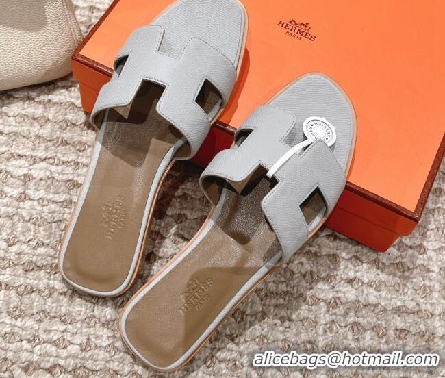 Leisure Hermes Classic Oran Flat Slide Sandals in Grained Leather Light Grey 0530040