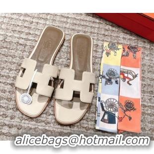 Sophisticated Hermes Classic Oran Flat Slide Sandals in Grained Leather Cream White 530044