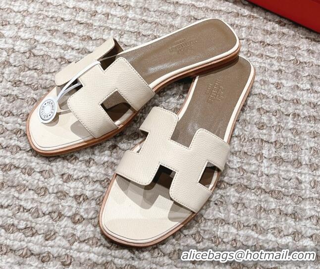 Sophisticated Hermes Classic Oran Flat Slide Sandals in Grained Leather Cream White 530044