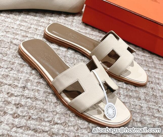 Sophisticated Hermes Classic Oran Flat Slide Sandals in Grained Leather Cream White 530044