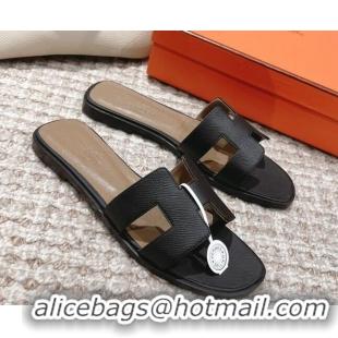 Shop Duplicate Hermes Classic Oran Flat Slide Sandals in Grained Leather Black/Grey 530045