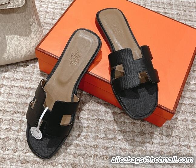 Shop Duplicate Hermes Classic Oran Flat Slide Sandals in Grained Leather Black/Grey 530045