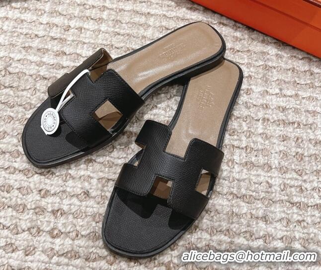 Shop Duplicate Hermes Classic Oran Flat Slide Sandals in Grained Leather Black/Grey 530045