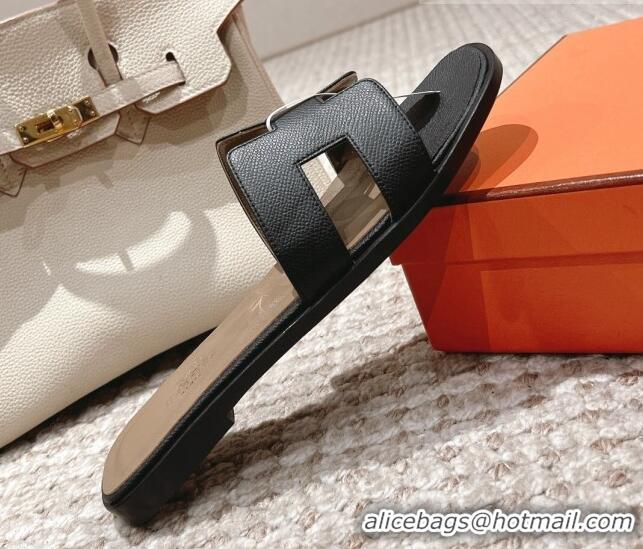 Shop Duplicate Hermes Classic Oran Flat Slide Sandals in Grained Leather Black/Grey 530045