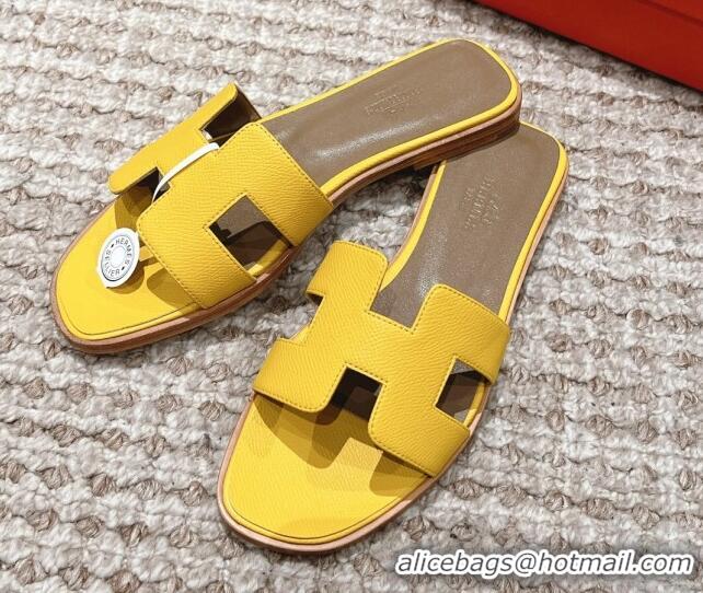 Trendy Design Hermes Classic Oran Flat Slide Sandals in Grained Leather Yellow 530048