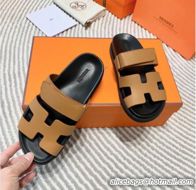 Pretty Style Hermes Chypre Flat Sandals in Smooth Leather Brown/Black 0531019