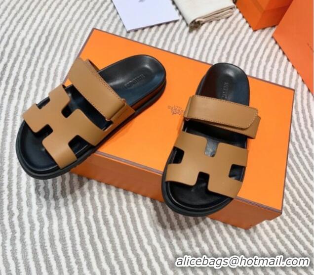 Pretty Style Hermes Chypre Flat Sandals in Smooth Leather Brown/Black 0531019