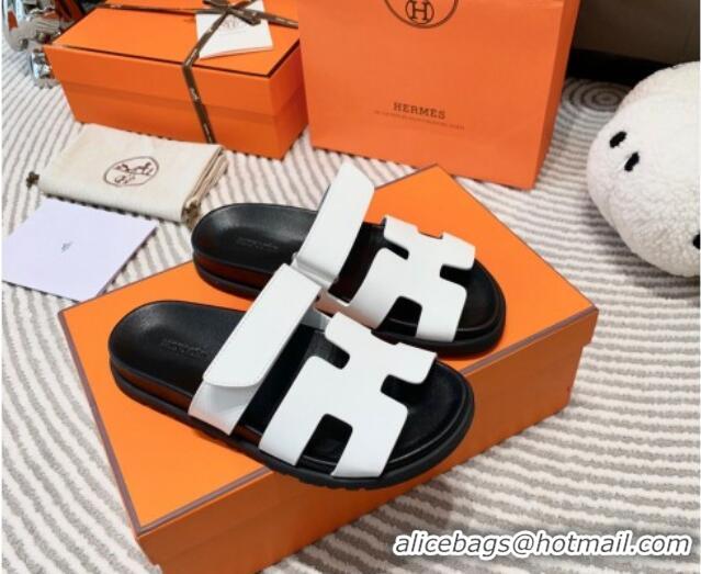 Discount Hermes Chypre Flat Sandals in Smooth Leather White/Black 0531020