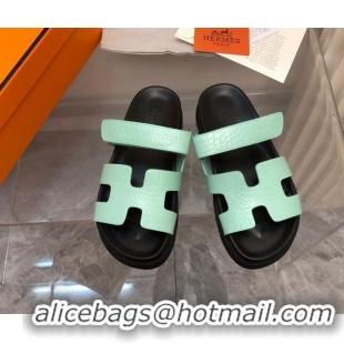 Good Looking Hermes Chypre Slide Sandals in Crocodile Embossed Leather Light Green 0620106