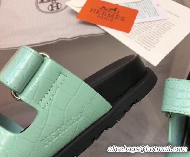 Good Looking Hermes Chypre Slide Sandals in Crocodile Embossed Leather Light Green 0620106